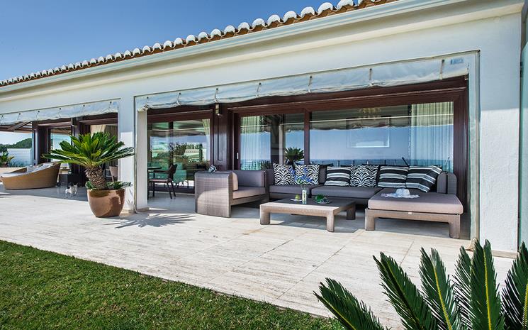 The Beach Villa