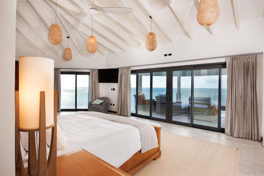 Blue Haven Rendezvous, Tamarind Hills 