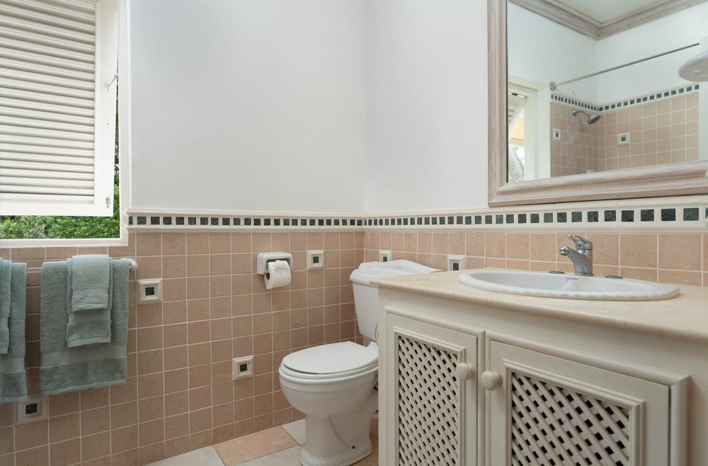 No Worries, 9 Coconut Grove 