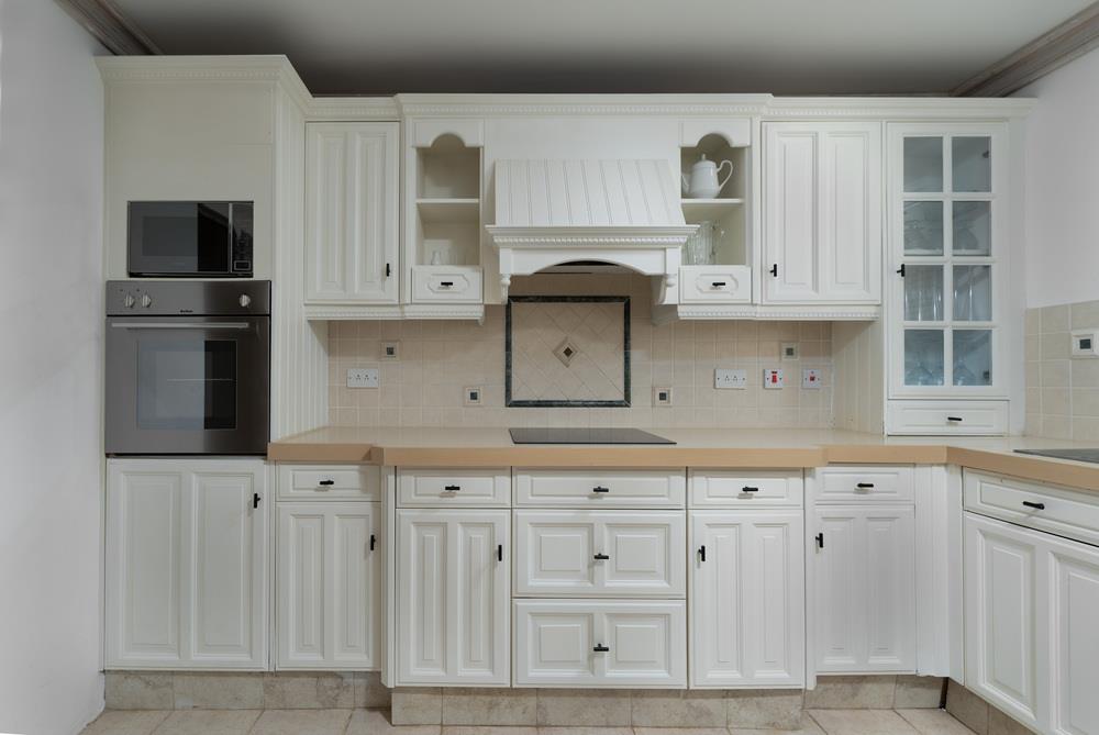 No Worries, 9 Coconut Grove 