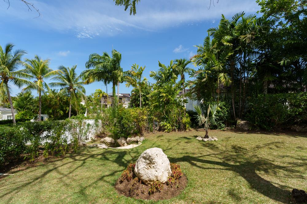 No Worries, 9 Coconut Grove 