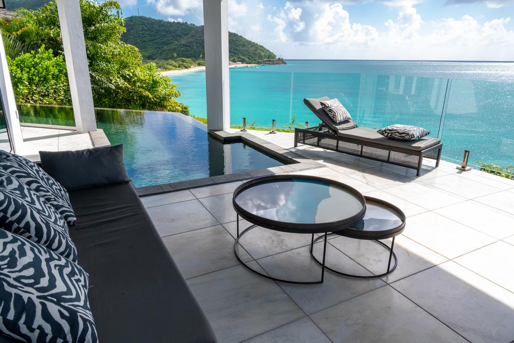 Ocean Blue, Tamarind Hills 