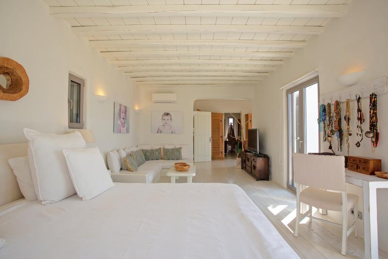 Themis Z Mykonos Resort 