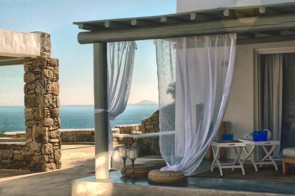 Paradise Estate: Villa Delilah 