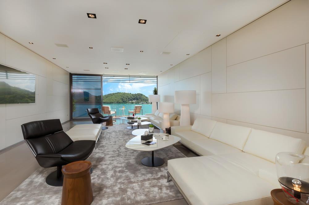 Cliff Top Residence