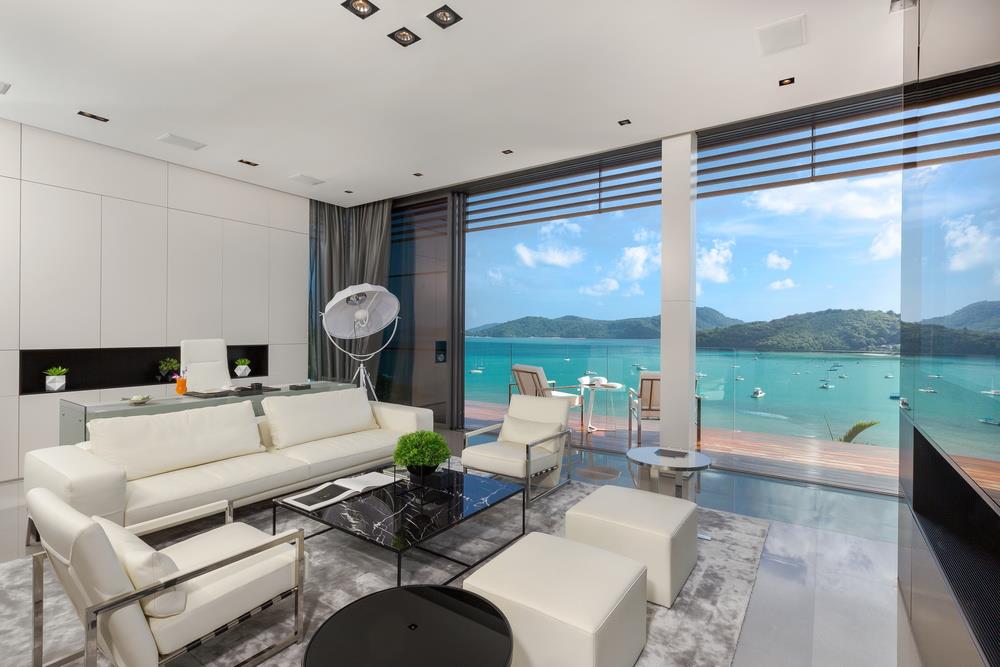 Cliff Top Residence
