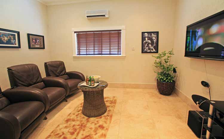 Cayman Villa