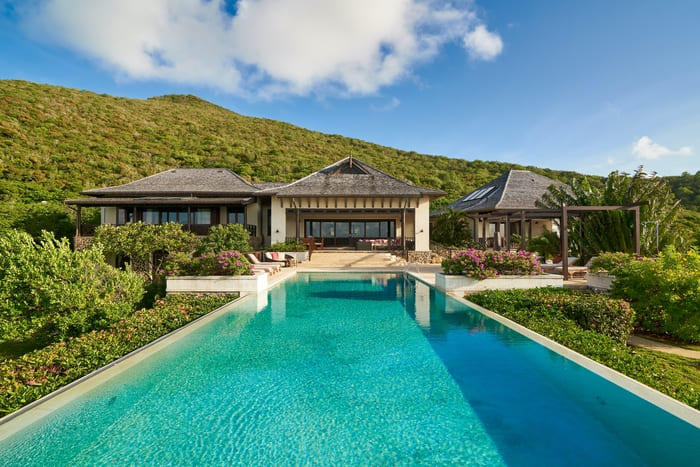 Silver Turtle at Canouan Estate