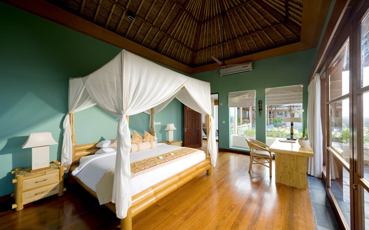The Longhouse