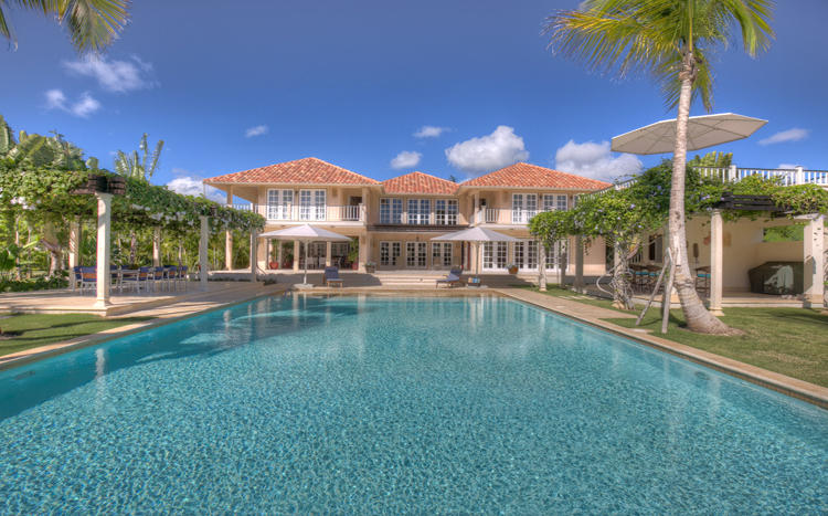 Arrecife Estate