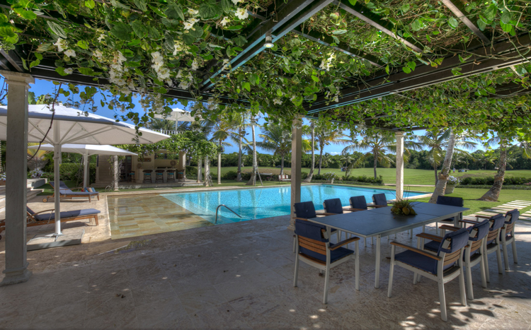 Arrecife Estate
