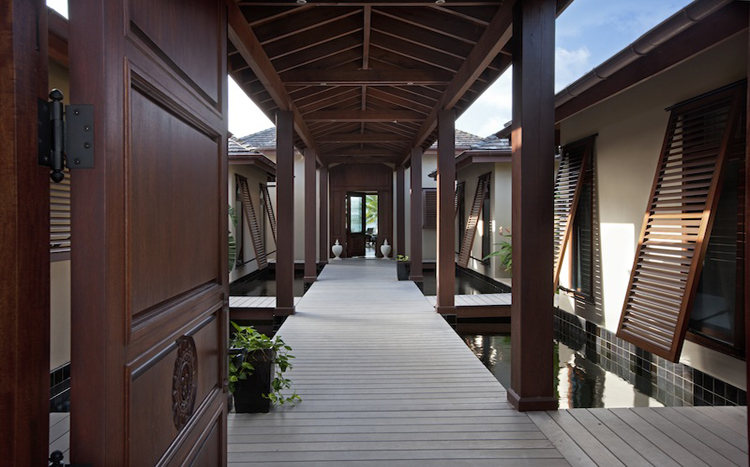 Bella Beach Villa at Oil Nut Bay