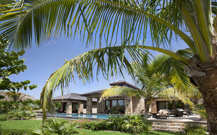 Bella Beach Villa at Oil Nut Bay