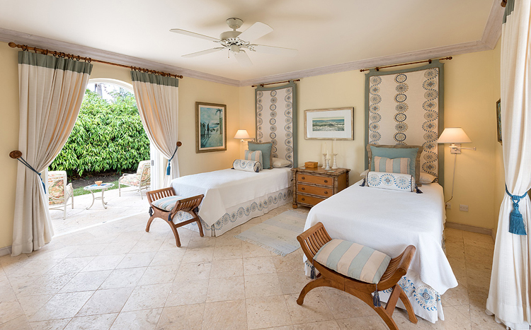 Benjoli Breeze Royal Westmoreland