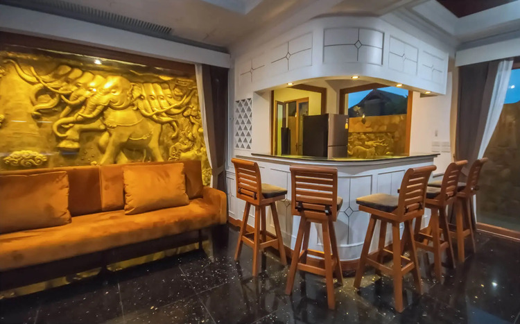 Reuan Thai Villa