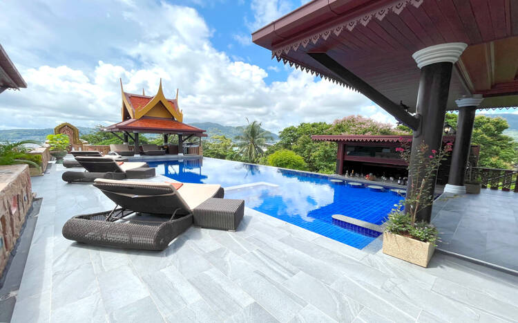 Reuan Thai Villa