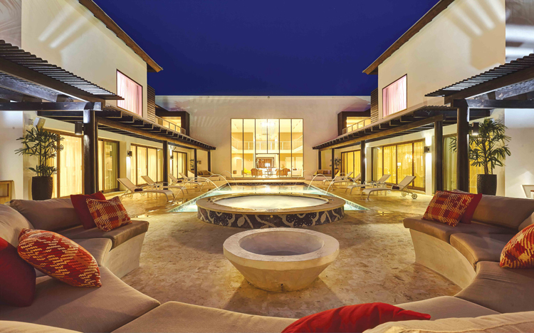 The Chic Mansion