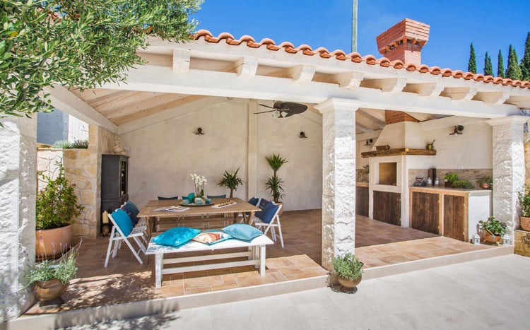 Villa Mistral