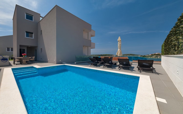 Villa Riviera