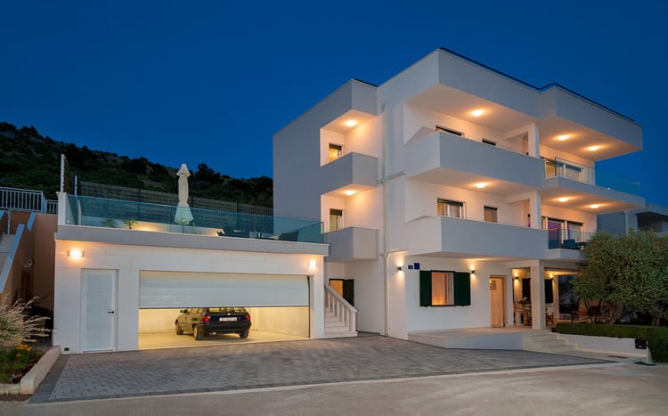 Villa Riviera