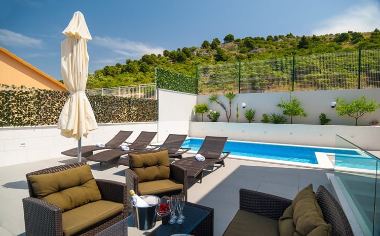 Villa Riviera