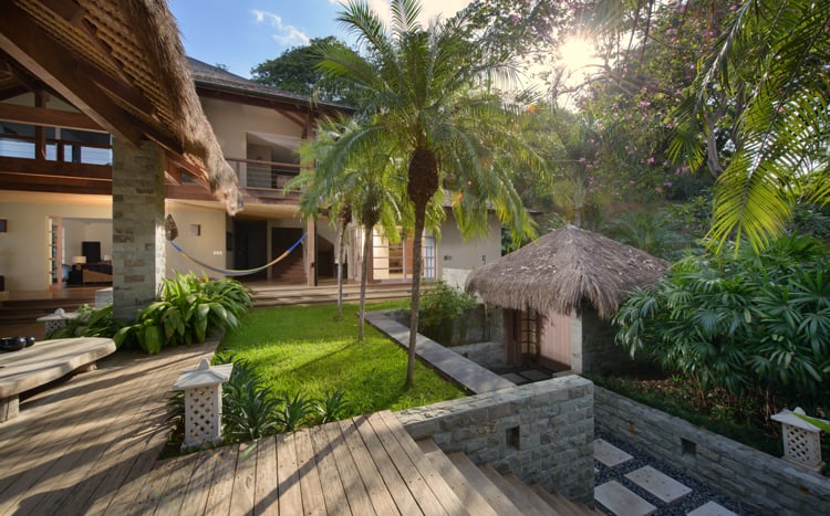 Casa Alang Alang