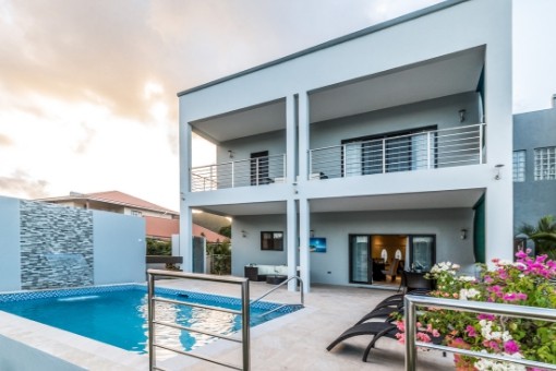 Waters Edge Villas
