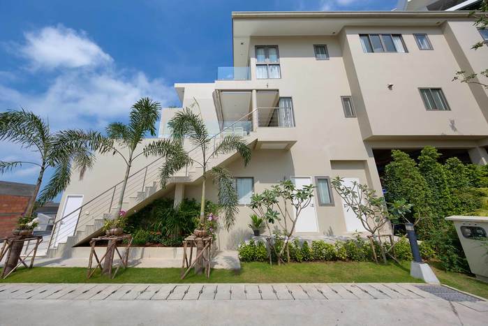 Samrong Beach Villa