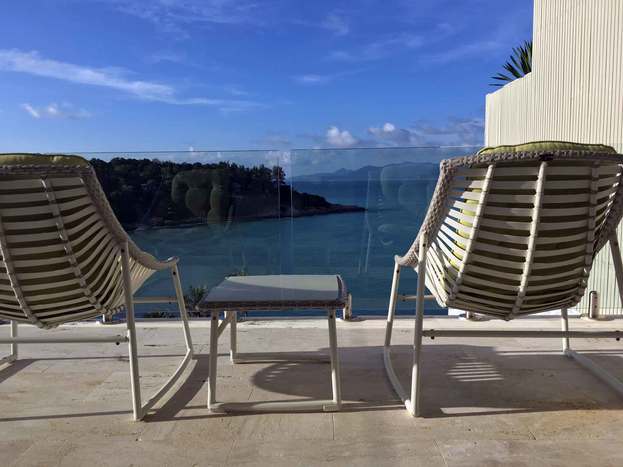 Samrong Beach Villa