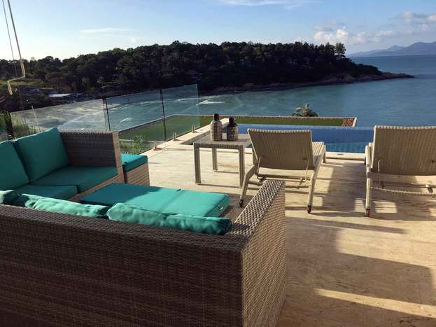 Samrong Beach Villa