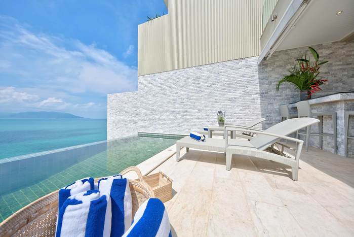 Samrong Beach Villa