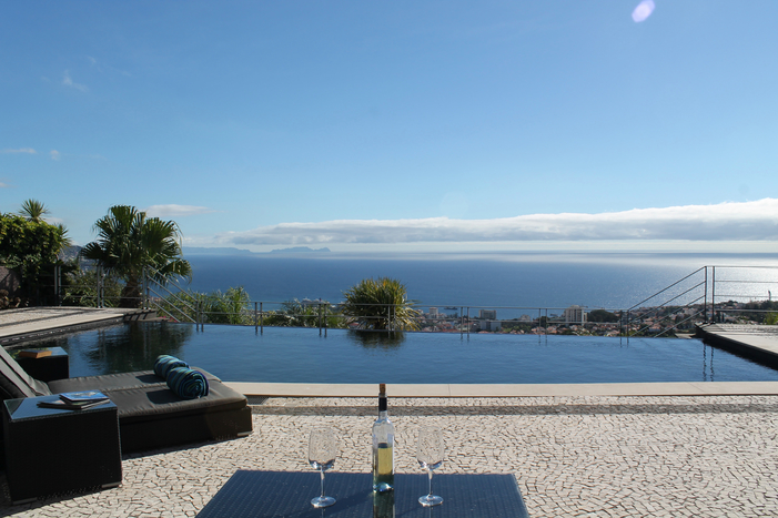 Villa Shine