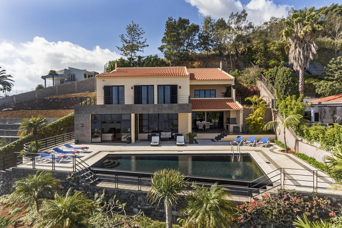 Villa Shine