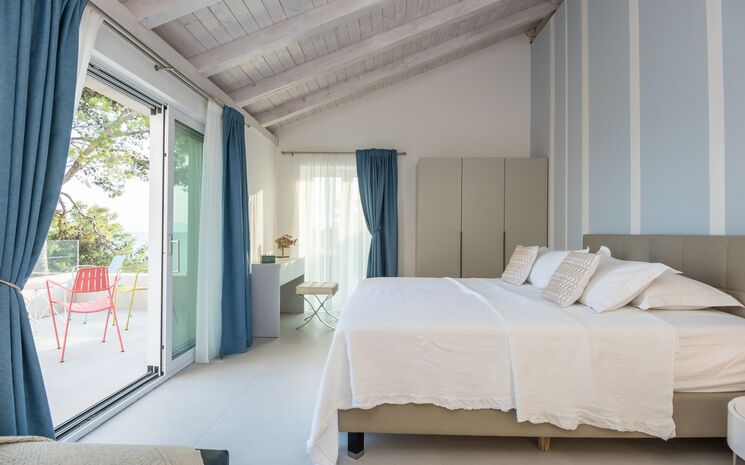 Casa Blanca Brac