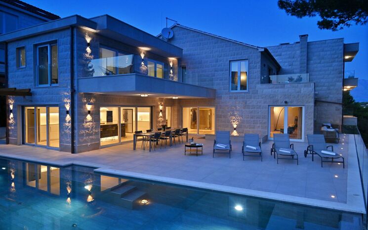Casa Blanca Brac
