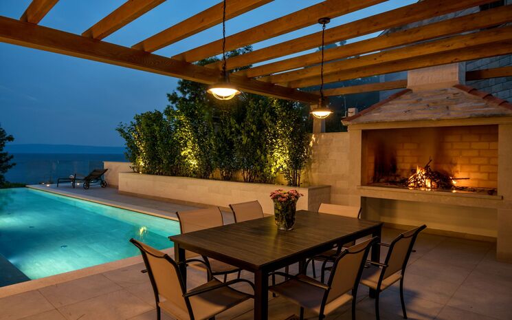 Casa Blanca Brac