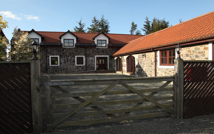Hawkswood Country Estate – Hawkswood House, The Roundel and Bowhill