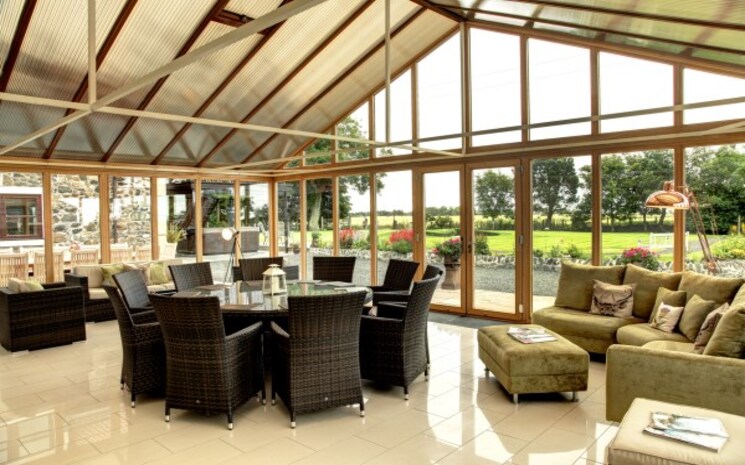 Hawkswood Country Estate – Hawkswood House, The Roundel and Bowhill