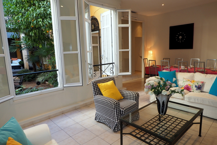 Constance Apartment