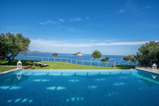 Avra Luxury Villa & Spa