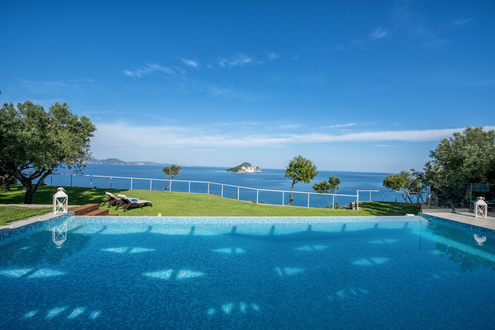 Avra Luxury Villa & Spa