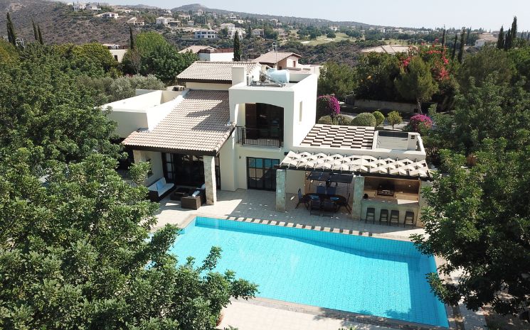 Aphrodite 18