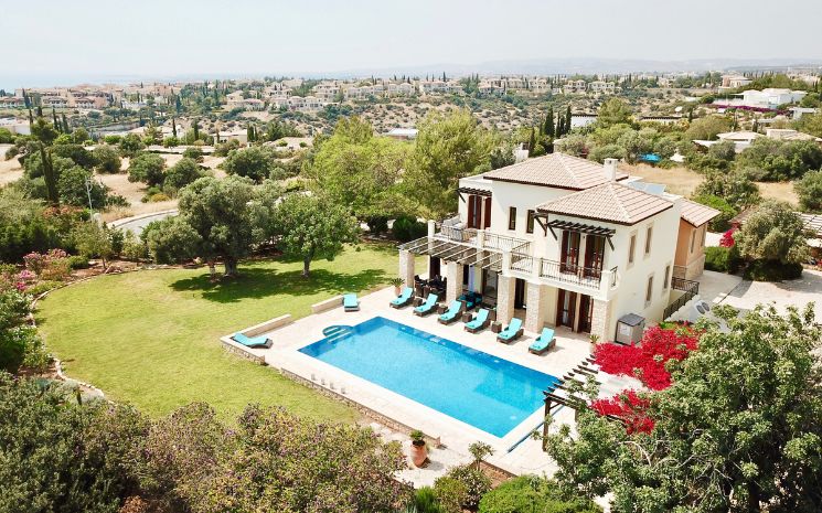 Aphrodite 723
