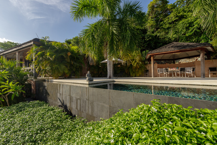 Macaroni Beach House