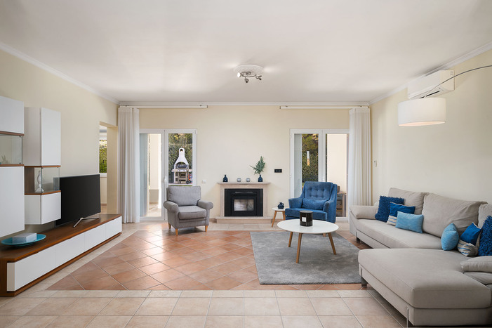 Villa Lola