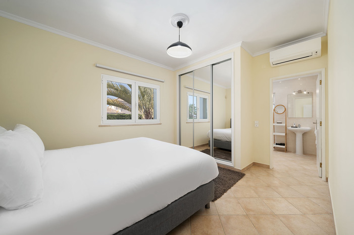 Villa Lola