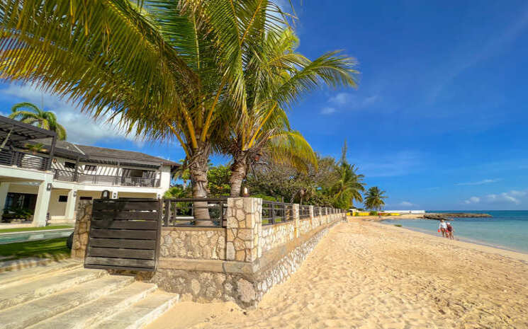 Sea Salt Villa