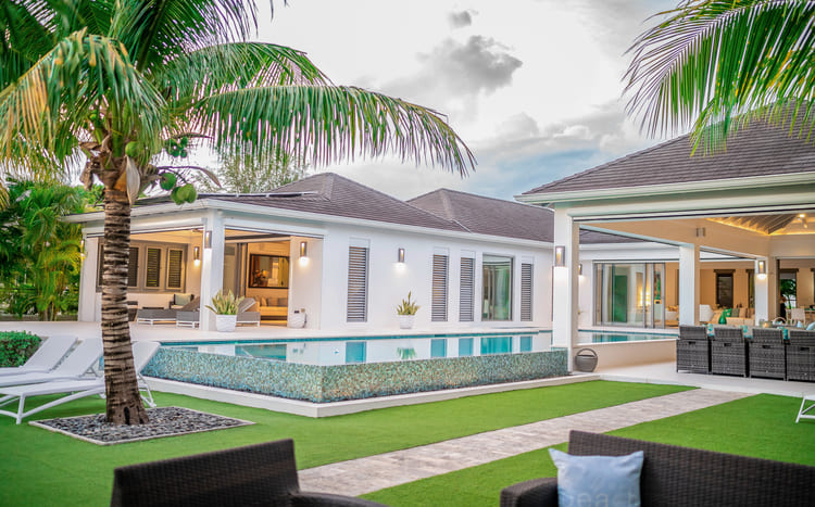 Jolly Beach House