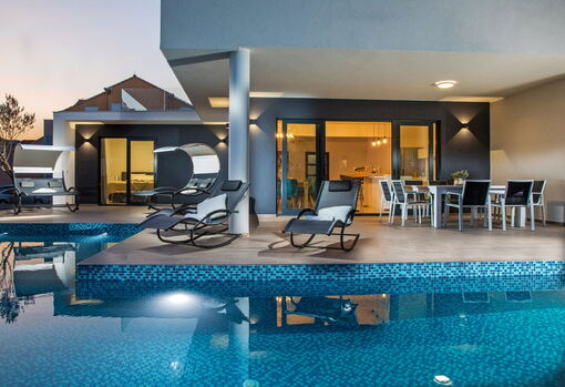 Villa Anya