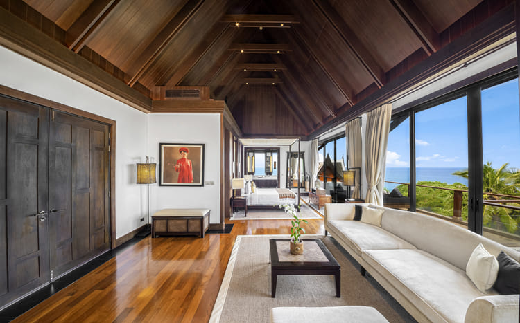 Villa Aye